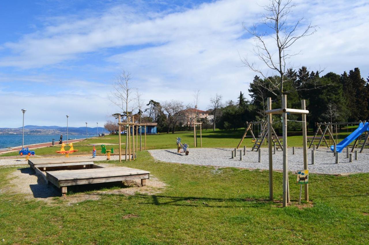 Sea Apartments Izola Exterior photo